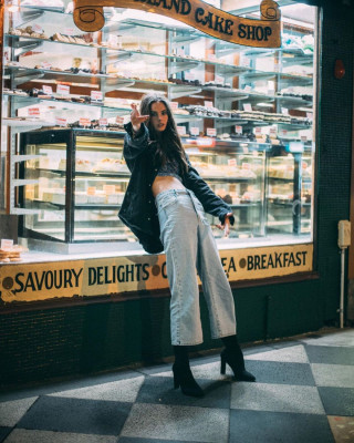 Meika Woollard pic #1216874