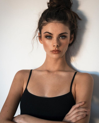 Meika Woollard pic #1218598
