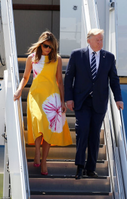 photo 24 in Melania Trump gallery [id1195785] 2019-12-24 00:00:00