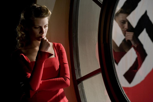 Melanie Laurent pic #223423