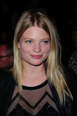 Melanie Thierry pic #393112
