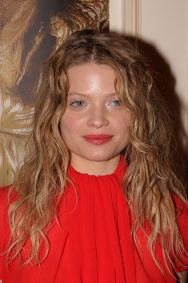 Melanie Thierry pic #382281