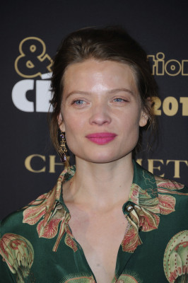Melanie Thierry pic #1014103
