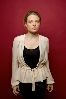 Melanie Thierry pic #424596