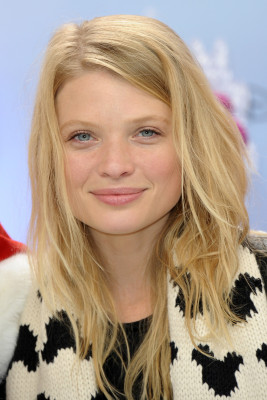 Melanie Thierry pic #420404