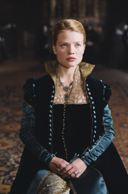 Melanie Thierry pic #560612
