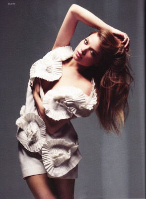 Melanie Thierry pic #377895