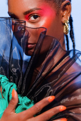 Melodie Monrose by Tom Newton