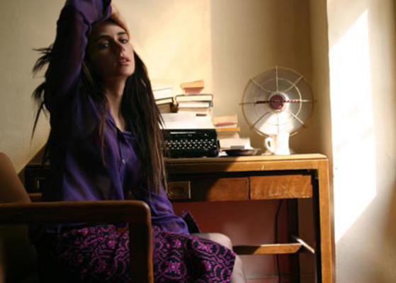 Mia Kirshner pic #51846