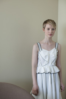 photo 14 in Wasikowska gallery [id442428] 2012-02-09 00:00:00