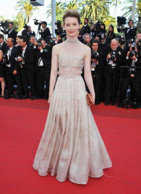 photo 22 in Mia Wasikowska gallery [id422232] 2011-11-22 00:00:00