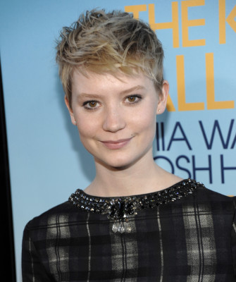 photo 19 in Mia Wasikowska gallery [id307523] 2010-11-22 00:00:00