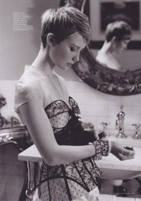 photo 5 in Mia Wasikowska gallery [id313506] 2010-12-15 00:00:00