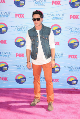 Michael Trevino pic #516136