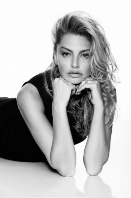 Michaela Bercu pic #1359184