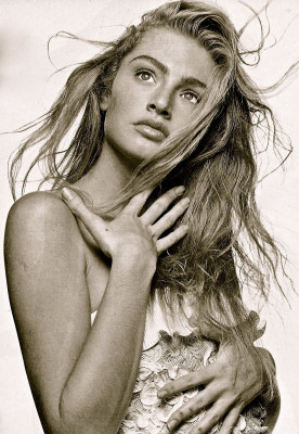 Michaela Bercu pic #1314715