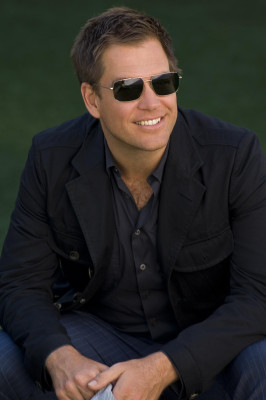Michel Weatherly pic #227515