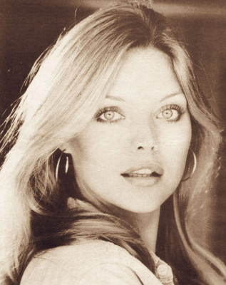 Michelle Pfeiffer pic #119429