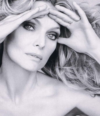 Michelle Pfeiffer pic #78060