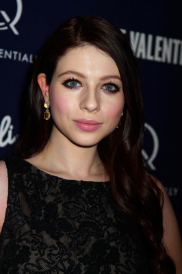 photo 22 in Michelle Trachtenberg gallery [id326695] 2011-01-13 00:00:00