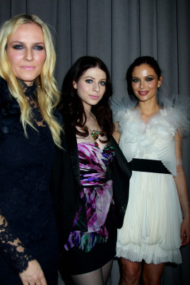 photo 5 in Michelle Trachtenberg gallery [id346496] 2011-02-22 00:00:00