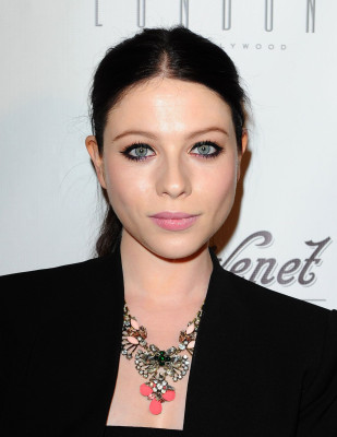 photo 15 in Michelle Trachtenberg gallery [id708785] 2014-06-17 00:00:00