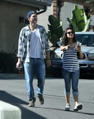 Mila Kunis pic #549080