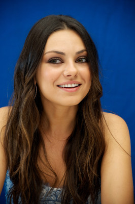 Mila Kunis pic #395502
