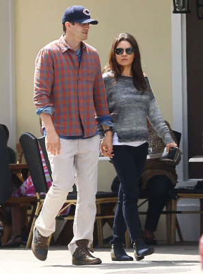 Mila Kunis pic #683683
