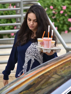 Mila Kunis pic #899432
