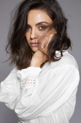 Mila Kunis pic #1049555