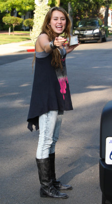 Miley Cyrus pic #160196
