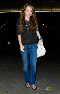 photo 24 in Miley gallery [id155532] 2009-05-13 00:00:00