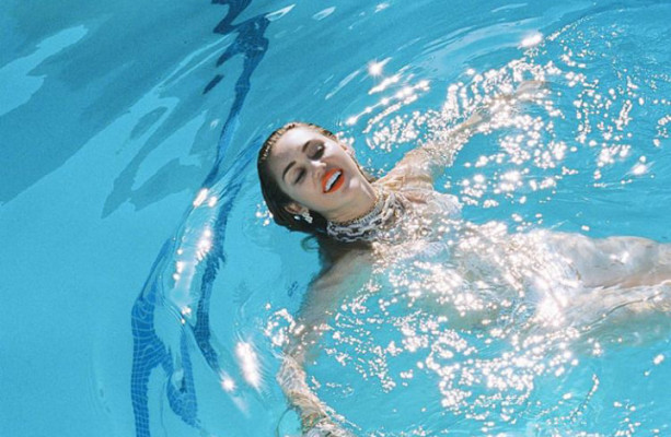 photo 4 in Miley Cyrus gallery [id1209956] 2020-04-04 00:00:00