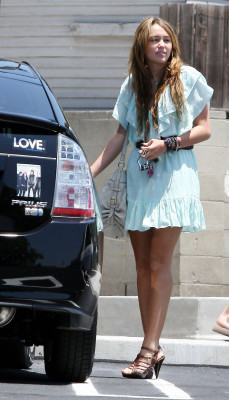 photo 10 in Miley Cyrus gallery [id158965] 2009-06-01 00:00:00
