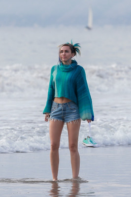 photo 6 in Miley Cyrus gallery [id980694] 2017-11-18 00:00:00