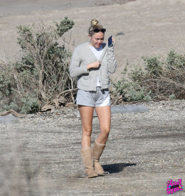 Miley Cyrus pic #1021116