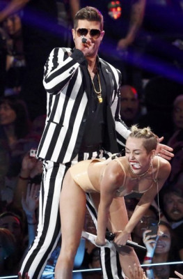 Miley Cyrus pic #629692