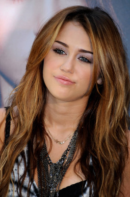 Miley Cyrus pic #276043