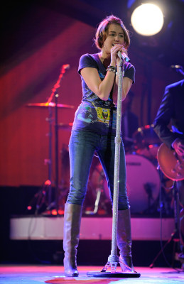 Miley Cyrus pic #151645