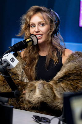 Miley Cyrus pic #1377916