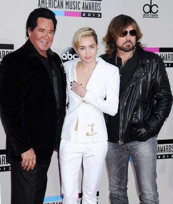 Miley Cyrus pic #650044