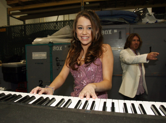 photo 13 in Miley gallery [id149040] 2009-04-21 00:00:00
