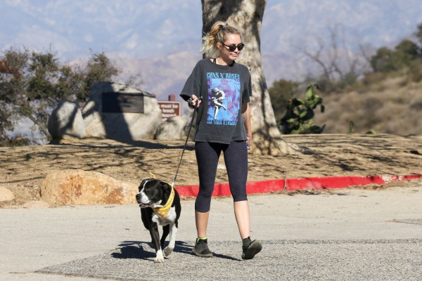 Miley Cyrus pic #1002424
