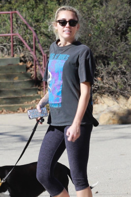 Miley Cyrus pic #1002427
