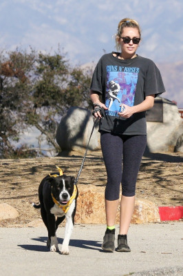 Miley Cyrus pic #1002428