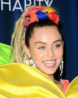 Miley Cyrus pic #805369