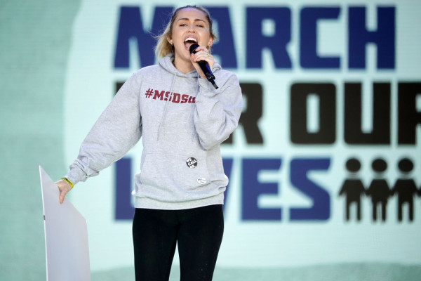 Miley Cyrus pic #1023942