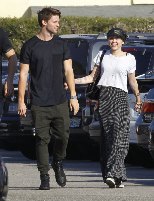 Miley Cyrus pic #746475