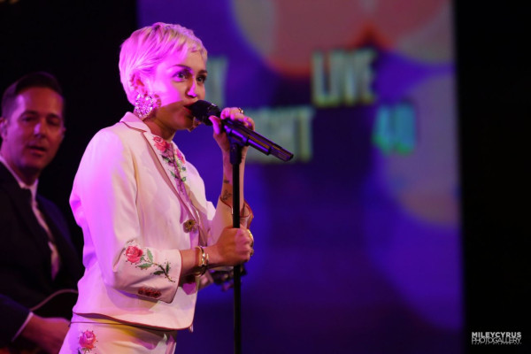 Miley Cyrus pic #760617